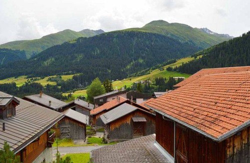 Sedrun Apartment | 90 m² Apartment ∙ 2 bedrooms ∙ 6 guests
