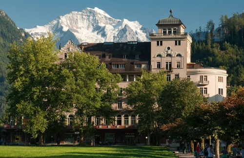 Central Interlaken Apartment | 90 m² Apartment ∙ 2 bedrooms ∙ 4 guests