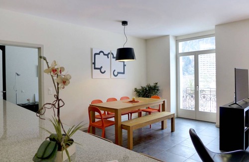 Central Interlaken Apartment | 90 m² Apartment ∙ 2 bedrooms ∙ 4 guests