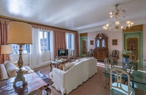 Cannaregio Apartment | 90 m² Apartment ∙ 2 bedrooms ∙ 4 guests