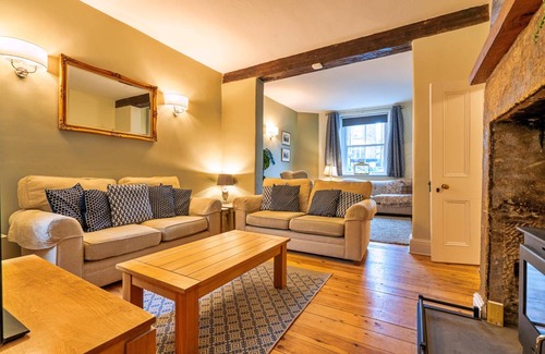 Tideswell Cottage | 90 m² Cabin ∙ 4 bedrooms ∙ 8 guests