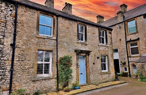 Tideswell Cottage | 90 m² Cabin ∙ 4 bedrooms ∙ 8 guests