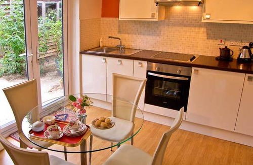 New Forest District Cottage | 90 m² Cottage ∙ 1 bedroom ∙ 2 guests