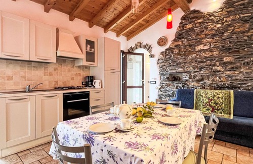 Valloria House | 90 m² House ∙ 2 bedrooms ∙ 8 guests