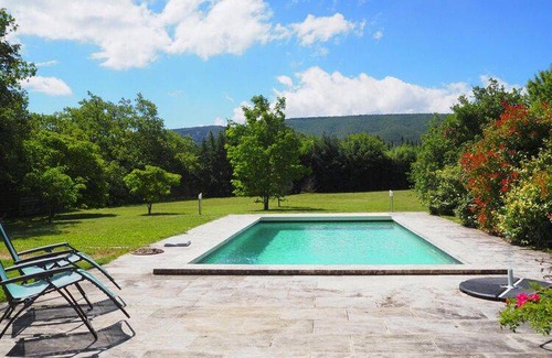 Lacoste House | 90 m² House ∙ 3 bedrooms ∙ 7 guests