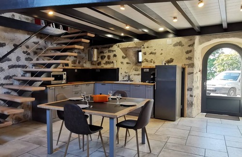 Arsac-en-Velay House | 90 m² House ∙ 2 bedrooms ∙ 4 guests