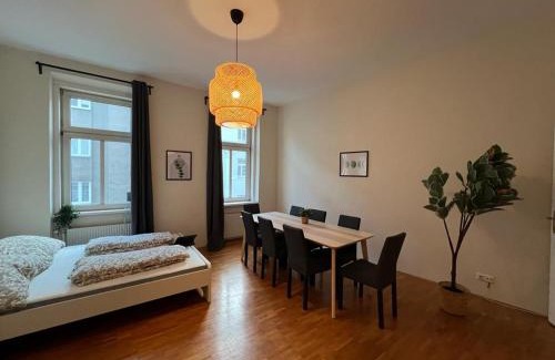 Hernals Apartment | 90 m2 Stylish Apartment with Free Parking