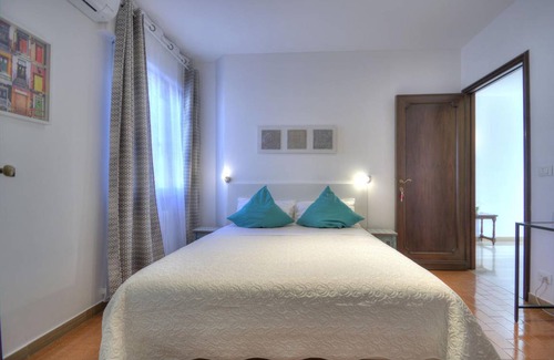 Mestre Apartment | 900-1, double bed/bath, wifi/aircond, breakfast facility