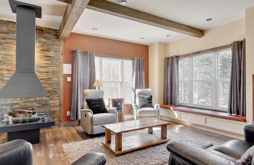 Stoneham House | 9009 chemin des Alpages