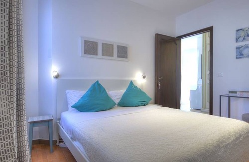 Mestre Apartment | 900MUSEUMnext 1 - private double bed / bathroom, wifi, aircond