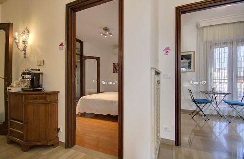 Mestre Apartment | 900MUSEUMnext # 1 - private double bed / bathroom, wifi, aircond