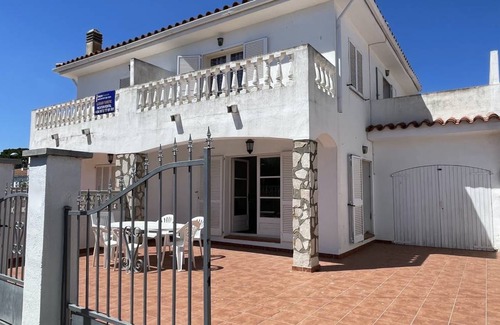 L'Escala House | 92 m² House ∙ 3 bedrooms ∙ 6 guests
