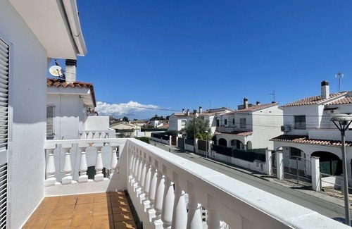 L'Escala House | 92 m² House ∙ 3 bedrooms ∙ 6 guests