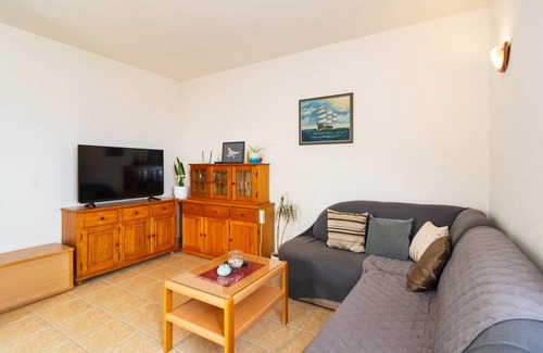 Splitska Apartment | 93 m² Apartment ∙ 3 bedrooms ∙ 8 guests