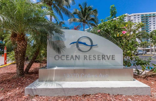 Sunny Isles Beach Condo | 93 m² Condo ∙ 1 bedroom ∙ 4 guests