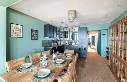 Saint-Regnobert-de-la-Cote-de-Nacre Apartment | 95 m² Apartment ∙ 3 bedrooms ∙ 2 guests