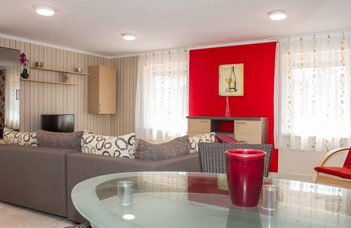 Balatonkeresztur Other | 95 m² Accommodation ∙ 3 bedrooms ∙ 6 guests