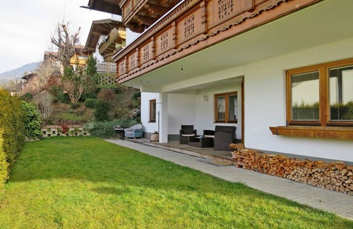 Holdernach Apartment | 95 m² Apartment ∙ 1 bedroom ∙ 3 guests