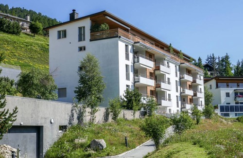 Samedan Apartment | 95 m² Apartment ∙ 2 bedrooms ∙ 4 guests