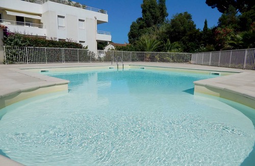 Cavalaire-sur-Mer Apartment | 96 m² Apartment ∙ 3 bedrooms ∙ 6 guests