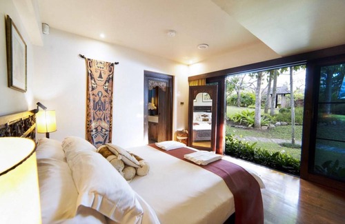 Bang Sare Villa | 9600 m² Villa ∙ 9 bedrooms ∙ 24 guests