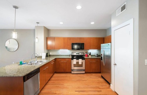 Legacy Park Apartment | 97 m² Apartment ∙ 2 bedrooms ∙ 6 guests