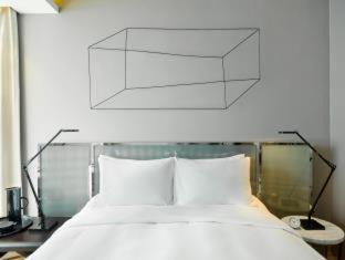 Sheung Wan Hotel | 99 Bonham