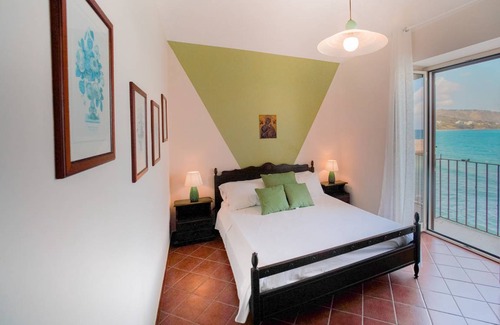Old Town Apartment | 99 m² Apartment ∙ 4 bedrooms ∙ 6 guests