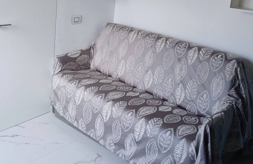 Cassone Apartment | A 20 M DALLA SPIAGGIA.COMPLETA VISTA LAGO.