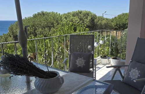 Selimpasa House | A 4 bedroom house with magnificent sea view in Silivri, İstanbul.