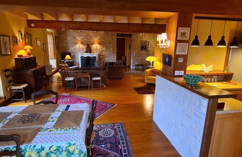 Mansle House | A 4 * loft in an old mill, overlooking the Charente and its countryside