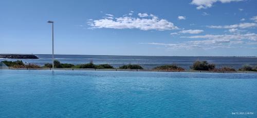 Mandurah Apartment | A 406 FANTASTIC OCEAN BEACH and MARINA VIEW APT - MANDURAH
