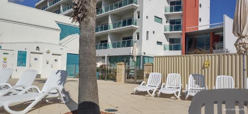 Mandurah Apartment | A 406 FANTASTIC OCEAN BEACH and MARINA VIEW APT - MANDURAH