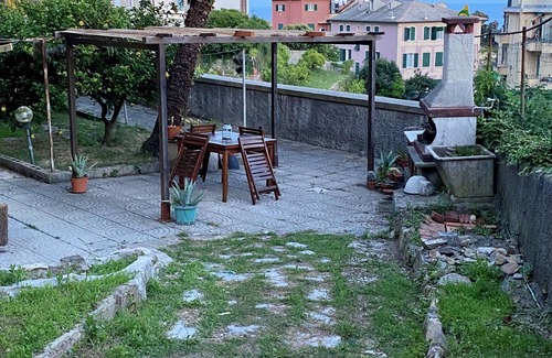 Sant'Ilario Apartment | A 5-minute walk from the sea with a delightful sea-view garden.