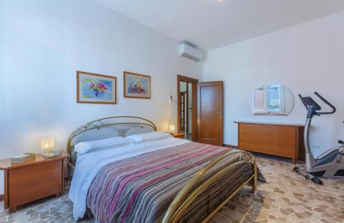 Saragozza-Porto Apartment | a 500 mt dalla Certosa Apartment
