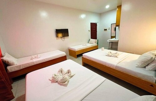 Legazpi Hotel | A and A Bed & Breakfast Inn powered by Cocotel