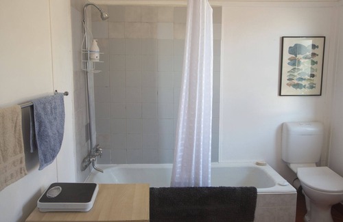 Beaconsfield House | A Beach house with 3 bedrooms close to South beach and Fremantle