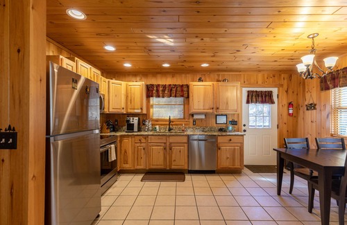 Boone Cabin | A Bears Hill Log Cabin in Boone with hot tub large yard and pond