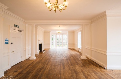Wrington House | A beautiful home set in 11 acres of grounds, overlooking the Mendip Hills.
