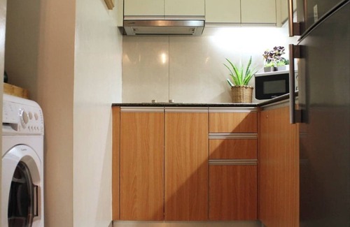 Lapu-Lapu Condo | A Beautiful, Well-decorated Place by the Beach