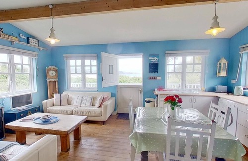 Hayle Ski Chalet | A beautifully presented chalet with views over St Ives Bay.