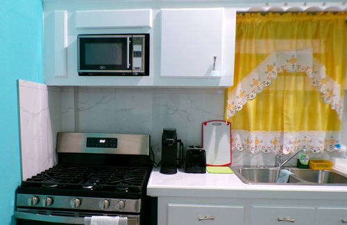 Saint John Parish Apartment | A Blissful Carib/n Getaway! Work or Leisure, 15 mins to Beaches & Restaurants.