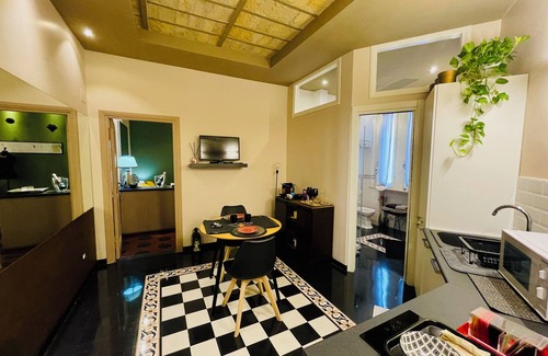 Testaccio Apartment | A&C Design Apartment in Rome Just a Step from Trastevere & Colosseum! Bus Metro