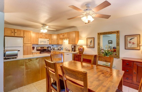 Queen Emmas Bluffs Condo | A/C in all 3 Bedrooms! Partial ocean views, Walk to beach