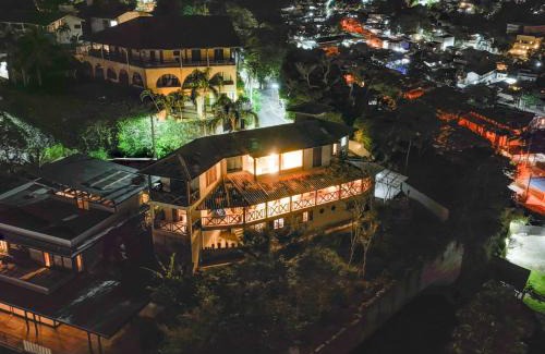 Itaquanduba Bed & Breakfast | A Casa Bella - Guesthouse