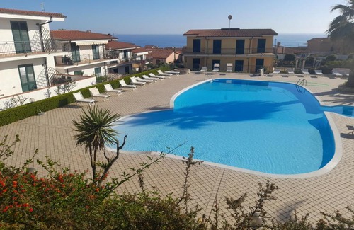 Scalea Apartment | A charming apartment for 6 persons with a swimming pool