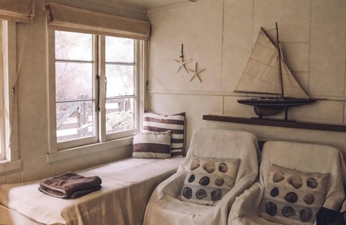Torrent Bay House | A charming Torrent Bay bach in the heart of Abel Tasman!