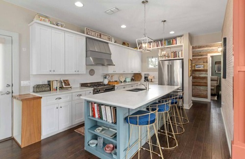 Rosedale House | A Classic Downtown Beauty