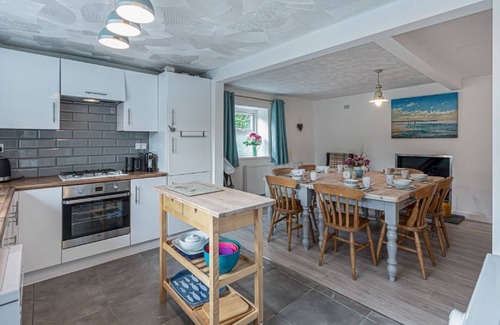Cemaes Bay House | A coastal property that sleeps 8 guests in 4 bedrooms