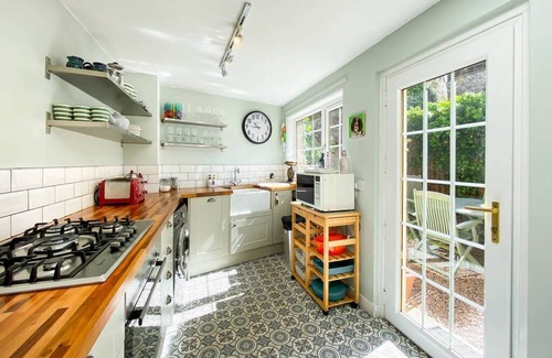 Crail Cottage | A coastal retreat just 100m from Crail Harbour
